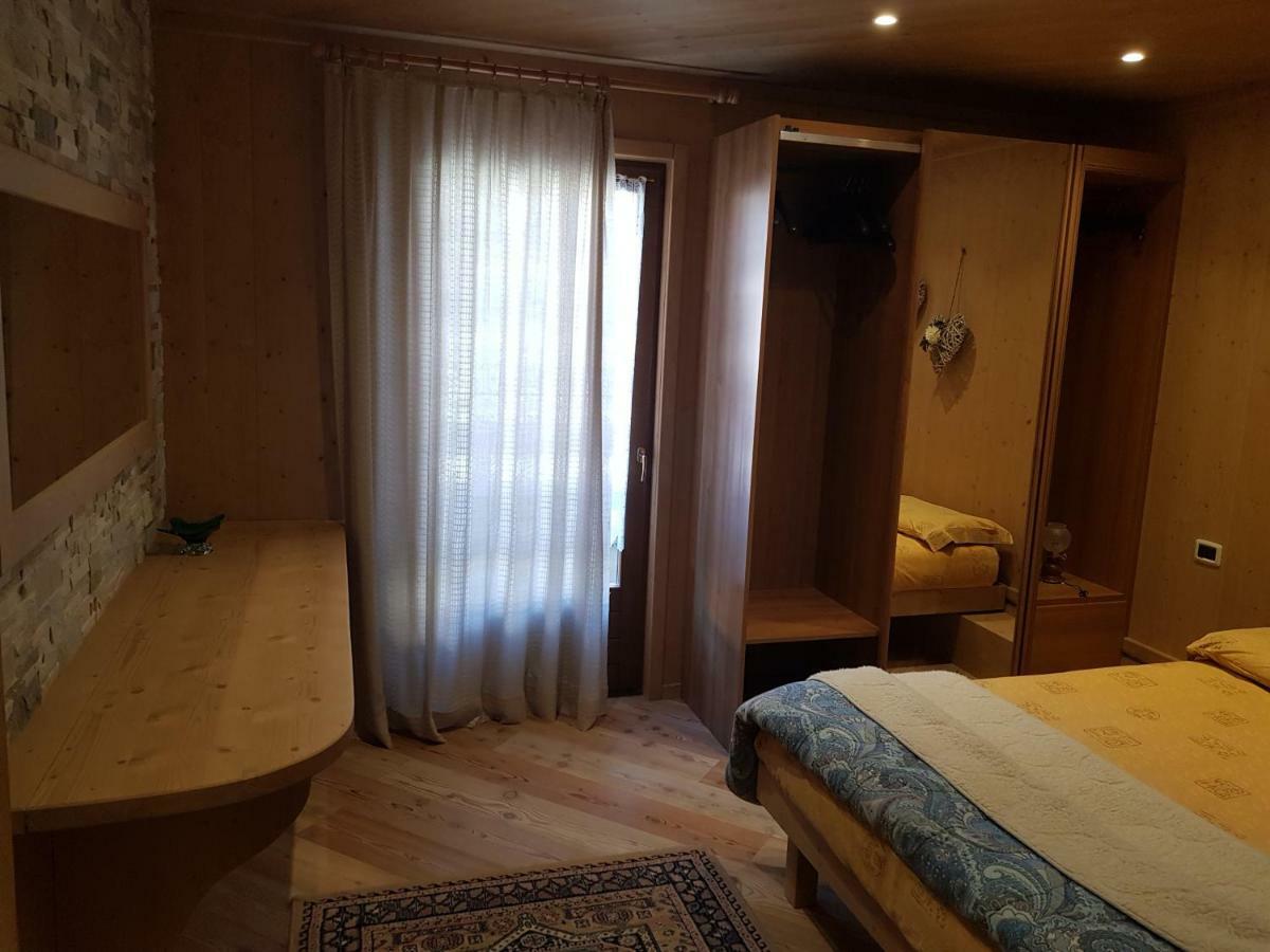 Chalet Dcb Bormio Bagian luar foto